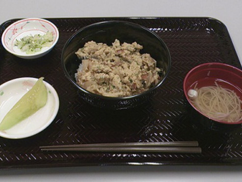 うな玉丼